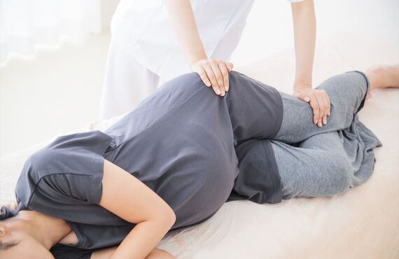 整骨院としての骨盤矯正技術で産後の女性が抱える悩みにも向き合っています